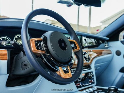 Used 2022 Rolls-Royce Ghost AWD/4WD image 35