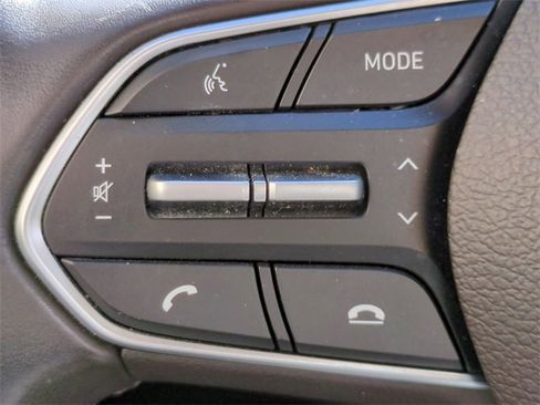 Used 2020 Hyundai Santa Fe Limited image 33