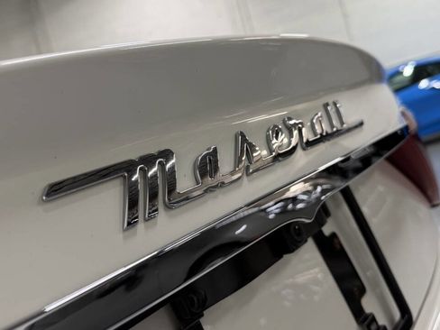 Used 2016 Maserati GranTurismo Sport image 16