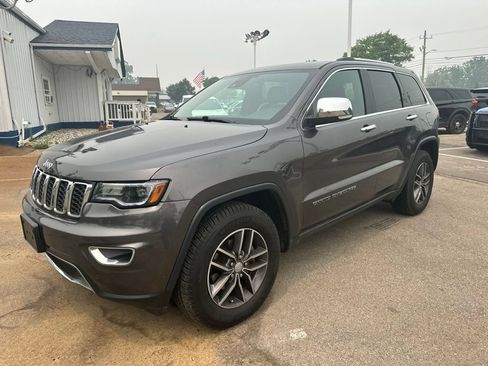 Used 2017 Jeep Grand Cherokee Limited w/ Luxury Group II AWD/4WD image 1