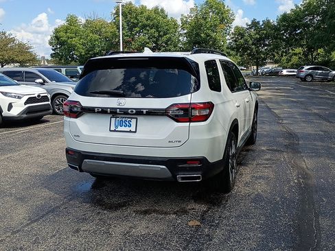 Used 2026 Honda Pilot Elite image 3