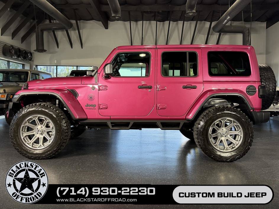 Used 2022 Jeep Wrangler Unlimited Sahara w/ Cold Weather Group AWD/4WD image 13