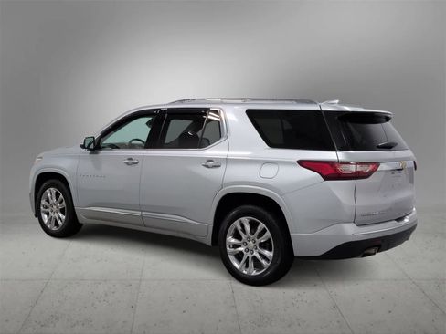 Used 2020 Chevrolet Traverse High Country w/ LPO, Floor Liner Package image 6