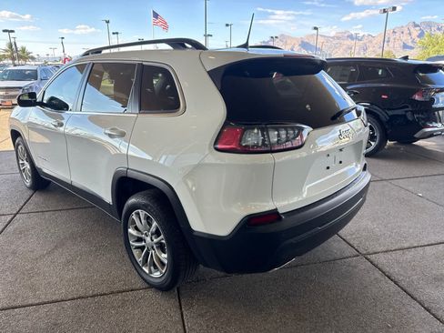 Used 2022 Jeep Cherokee Latitude Lux w/ Sun & Sound Group FWD image 4