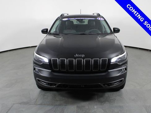 Used 2022 Jeep Cherokee Trailhawk w/ Premium Leather Package image 10