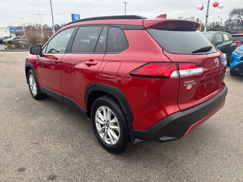 Used 2022 Toyota Corolla Cross LE image 5