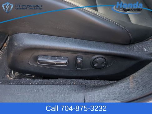 Used 2023 Honda Accord Touring image 22