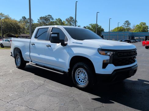 Used 2025 Chevrolet Silverado 1500 W/T w/ WT Value Package image 2