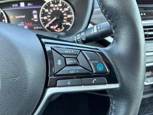 Used 2025 Nissan Altima 2.5 SL AWD/4WD image 39