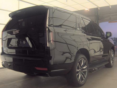 Used 2021 Cadillac Escalade Sport w/ Driver Assist Tech Package image 5