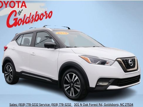 Used 2019 Nissan Kicks SR w/ Exterior Package image 1
