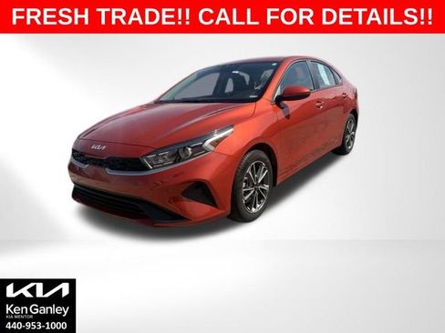 Used 2023 Kia Forte LXS image 1