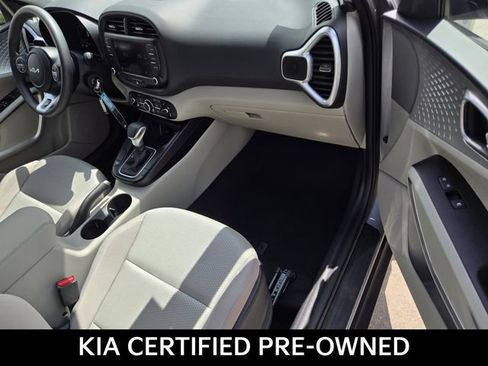 Certified 2025 Kia Soul LX w/ LX Technology Package FWD image 7