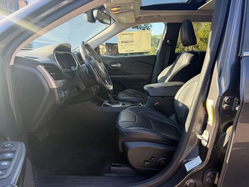 Used 2014 Jeep Cherokee Limited w/ Luxury Group image 9