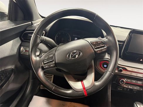 Used 2019 Hyundai Veloster Turbo image 12