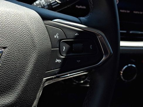 Certified 2024 Chevrolet Trax ACTIV w/ Sunroof Package FWD image 22