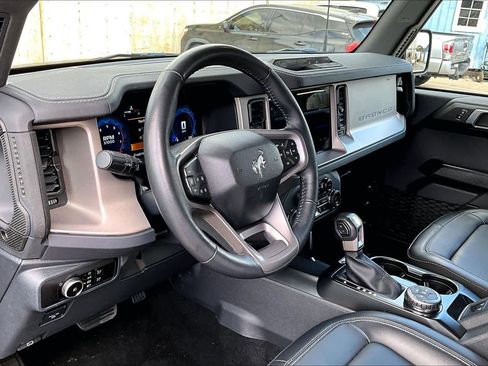 Used 2025 Ford Bronco Outer Banks image 19