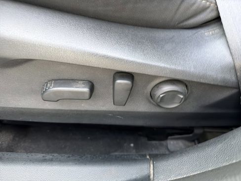 Used 2024 Subaru Outback Premium w/ Popular Package #1A image 17