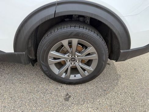 Used 2021 Ford Explorer XLT w/ Equipment Group 202A image 23