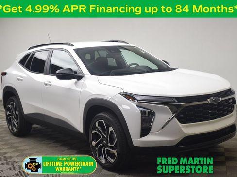 Used 2026 Chevrolet Trax RS w/ Driver Confidence Package FWD image 1