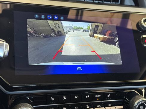 New 2027 Chevrolet Bolt LT w/ Comfort Package FWD image 20