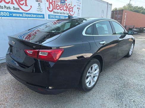 Used 2025 Chevrolet Malibu LT FWD image 3