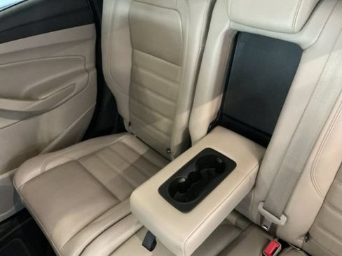 Used 2017 Ford Escape Titanium AWD/4WD image 29