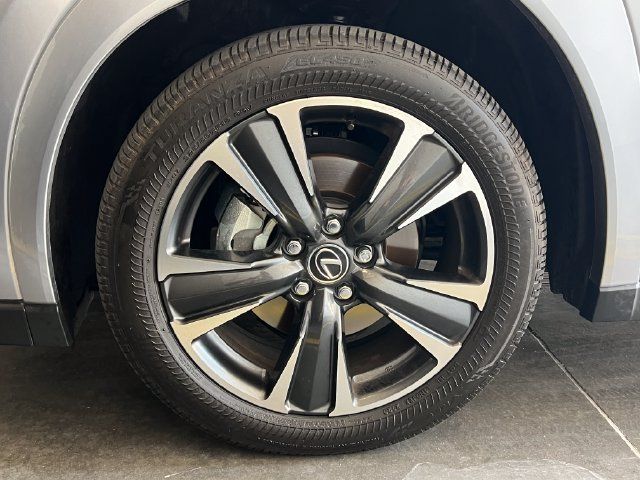 Used 2025 Lexus UX 300h FWD w/ Accessory Package (Z2) image 9