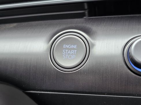 Used 2025 Hyundai Kona SEL image 26