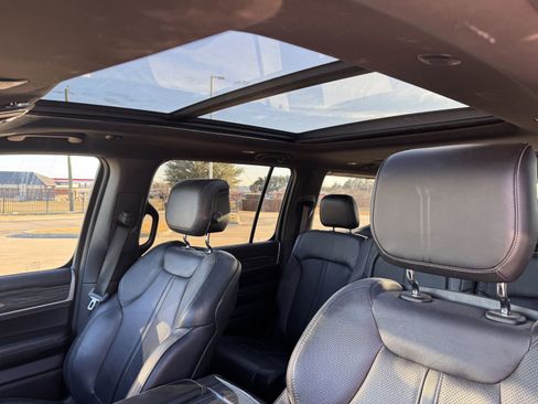 Used 2022 Jeep Wagoneer Series II w/ Premium Group I image 23