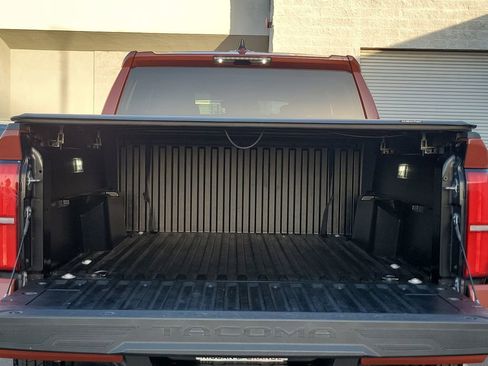 Used 2025 Toyota Tacoma TRD Sport AWD/4WD image 21
