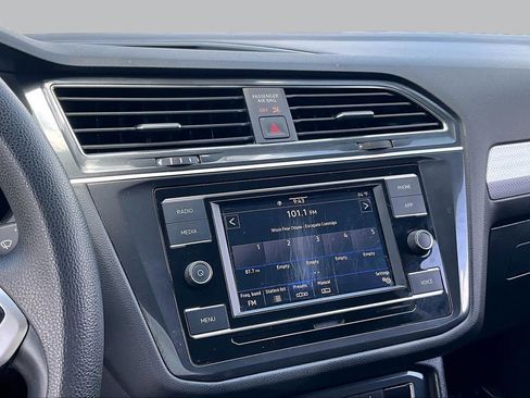 Used 2023 Volkswagen Tiguan S FWD image 7