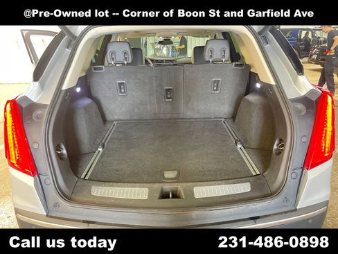Used 2017 Cadillac XT5 Luxury w/ Driver Awareness Package AWD/4WD image 28