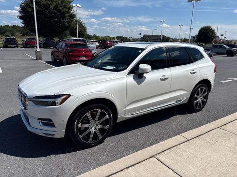 Used 2021 Volvo XC60 T6 Inscription w/ Advanced Package AWD/4WD image 2