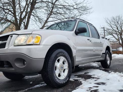 Used 2003 Ford Explorer Sport Trac XLS image 10