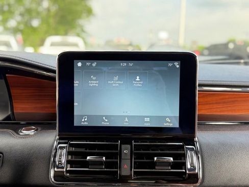 Used 2018 Lincoln Navigator Reserve w/ Technology Package AWD/4WD image 29