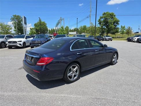 Used 2020 Mercedes-Benz E 350 4MATIC Sedan image 3