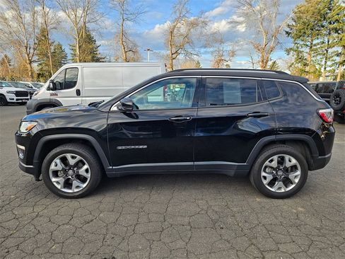 Certified 2018 Jeep Compass Limited image 4