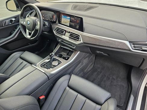Certified 2022 BMW X5 xDrive40i w/ Parking Assistance Package image 16