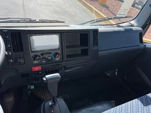 New 2024 Chevrolet Low Cab Forward image 17