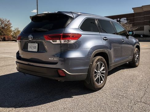 Used 2019 Toyota Highlander XLE image 38