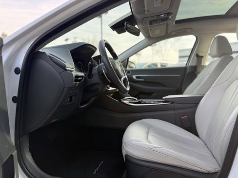 Used 2021 Hyundai Sonata Limited image 25