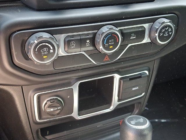 Used 2021 Jeep Wrangler Unlimited Sport AWD/4WD image 18