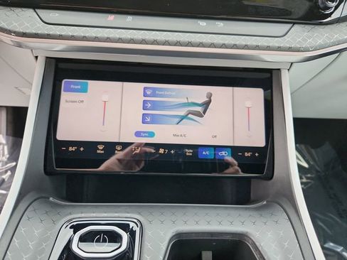 New 2025 Jeep Wagoneer S Limited image 17