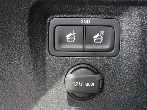 Certified 2023 Kia Telluride S w/ S Sunroof Package FWD image 11