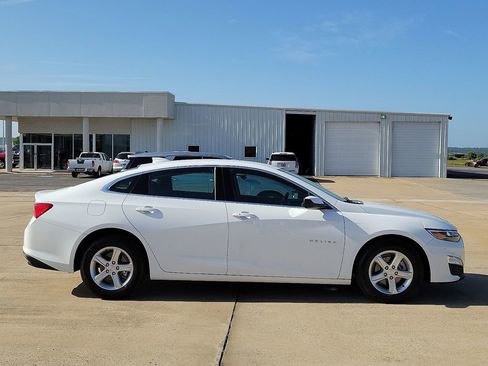 Used 2024 Chevrolet Malibu LT image 6