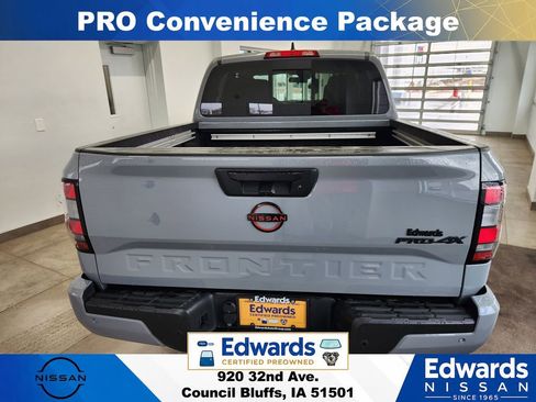 Used 2023 Nissan Frontier PRO-4X w/ Pro Convenience Package AWD/4WD image 8
