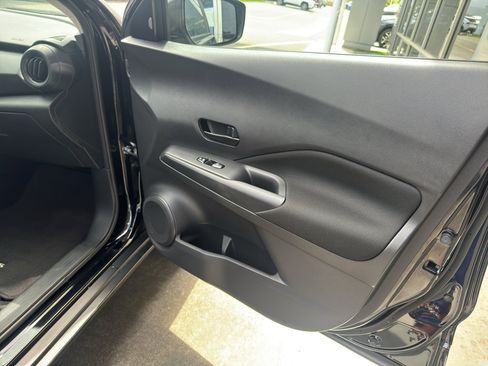 Used 2021 Nissan Kicks S FWD image 20