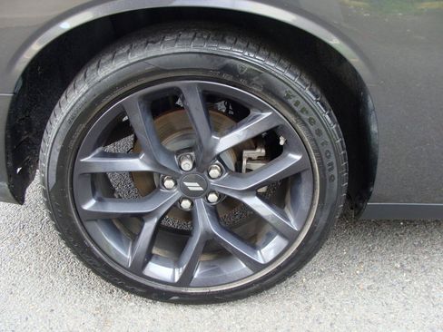 Used 2023 Dodge Challenger SXT w/ Plus Package RWD image 40