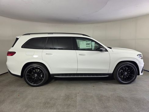 New 2026 Mercedes-Benz GLS 450 4MATIC image 3
